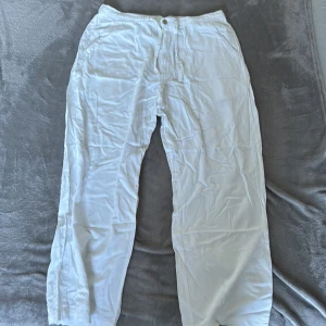 Vita Linnebyxor - Cuba Vera - Vita linnebyxor från Cuba Vera