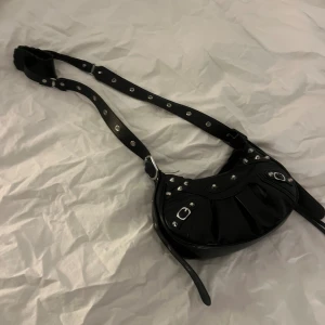 Väska - Använd en gång, ny skick!