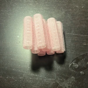 Papiljotter  - 8 st rosa papiljotter💗helt oanvända💗