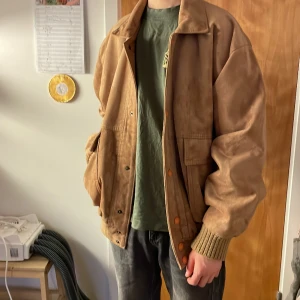 Beige mockajacka - Näst intill oanvänd 