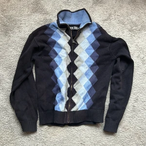 Vintage kofta - Säljer denna superfina koftan pga att den ej kommer till användning:), priset kan diskuteras vid snabb affär💋