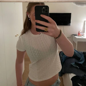 Super snygg topp - Säljer en supersnygg topp som inte kommer till användning längre🥰 använd 1 gång så den är i nyskick💕