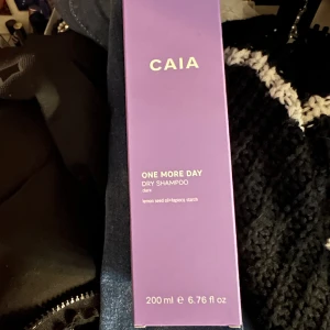 Caia nytt Dry schampo  - Helt nytt Dry schampo , Caia oöppnat  Ordinarie pris 195,,, nu 80