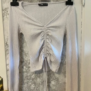 Tröja  - En fin tröja i storlek xxs