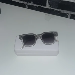 Chimi 04 Grey - Säljer mina chimi 04 grey då jag inte längre kommer använda dem. Dem är helt fel fria och fräscha. Först till kvarn!