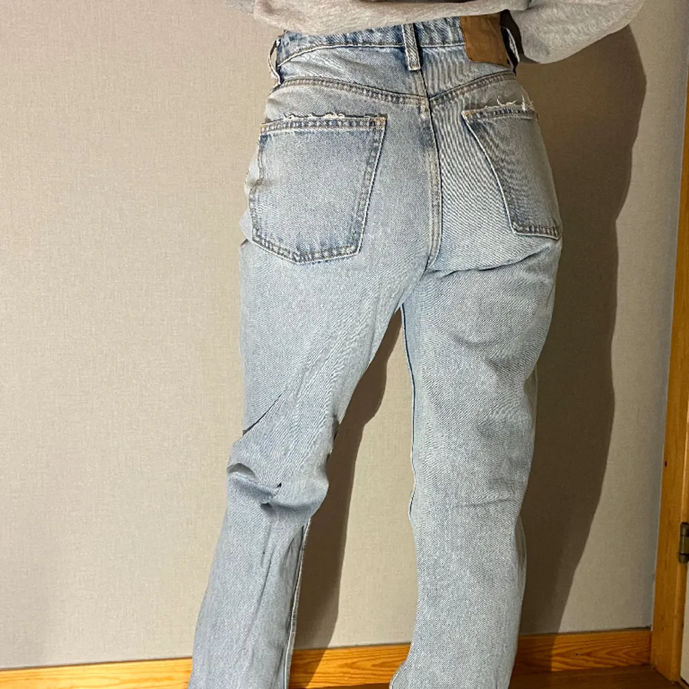 Zara jeans som enbart är provade . Jeans & Byxor.