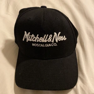 Mitchell&Ness keps  - I fint skick,inte andvänd den super mycket,ordinarepris:350kr