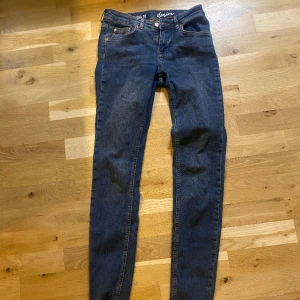 Jeans - Jeans, knappt använda Storken 38. I mycket fint skick. Mycket sköna