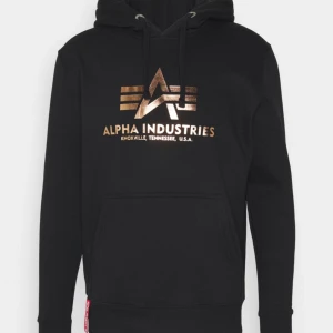 Alpha Industries tröja - Storlekt S, användes några gånger, säljs pga för liten