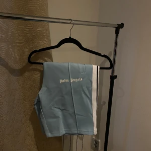 Palm Angels Shorts - Storlek M  Nyskick