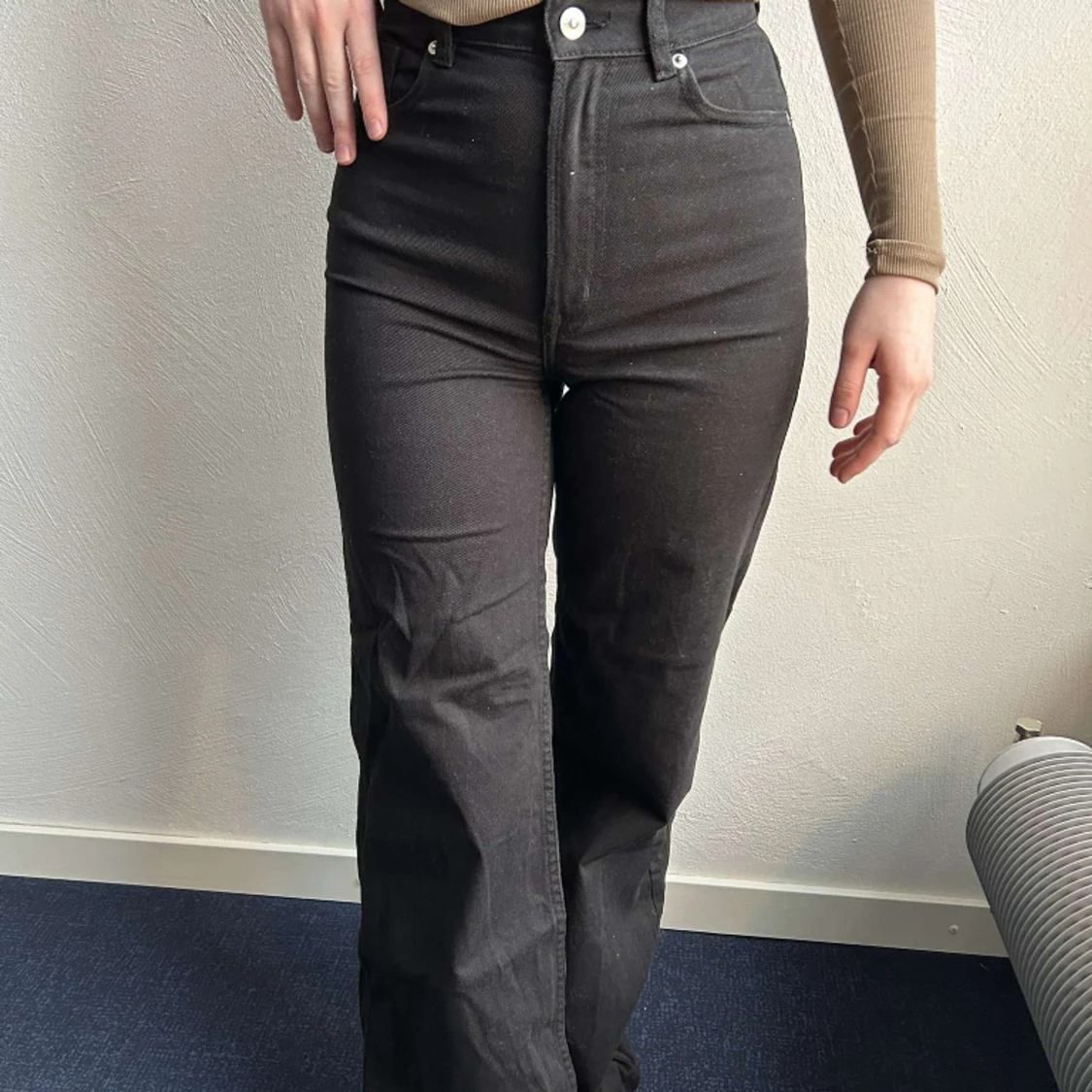 Fina svarta jeans