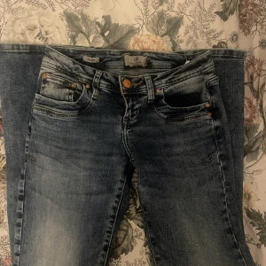 Ltb jeans - Säljer för de tyvärr är för små för mig. De är i storlek 26/30 men de är ganska små så skulle säga att de passar 25/30 också❤️