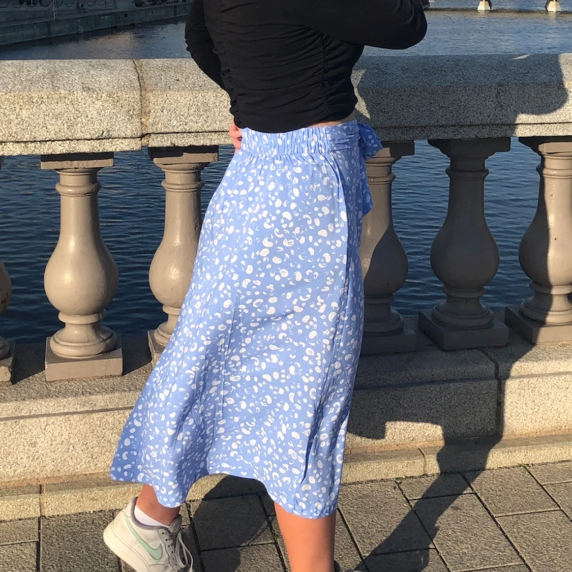 Jättesöt blå kjol - 90