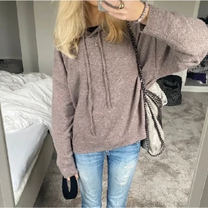 stickad hoodie  - använder ej längre 