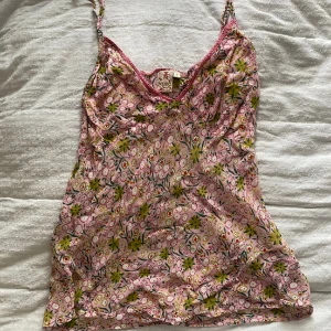 Sommar topp - Topp ifrån indiska. Skulle säga den passar s&m