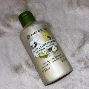 Shower gel - Oöppnad från Yves Rocher 