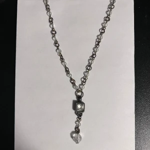 halsband retro - väldigt vackert halsband, använt med kärlek med fortfarande i väldigt gott skick!