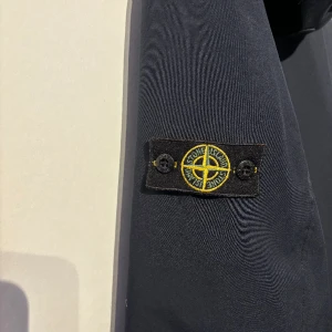 Stone island jacka - Skick 8/10 sparsamt andvänd