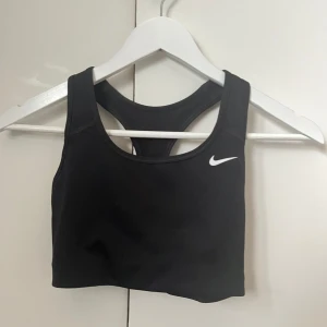 Sport bh - Säljer den här sport-bh-n från Nike🩷