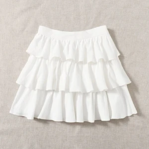 Kjol - Vit kjol knappt använd 