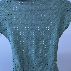 backless tröja  - från shien, säljer för 50kr