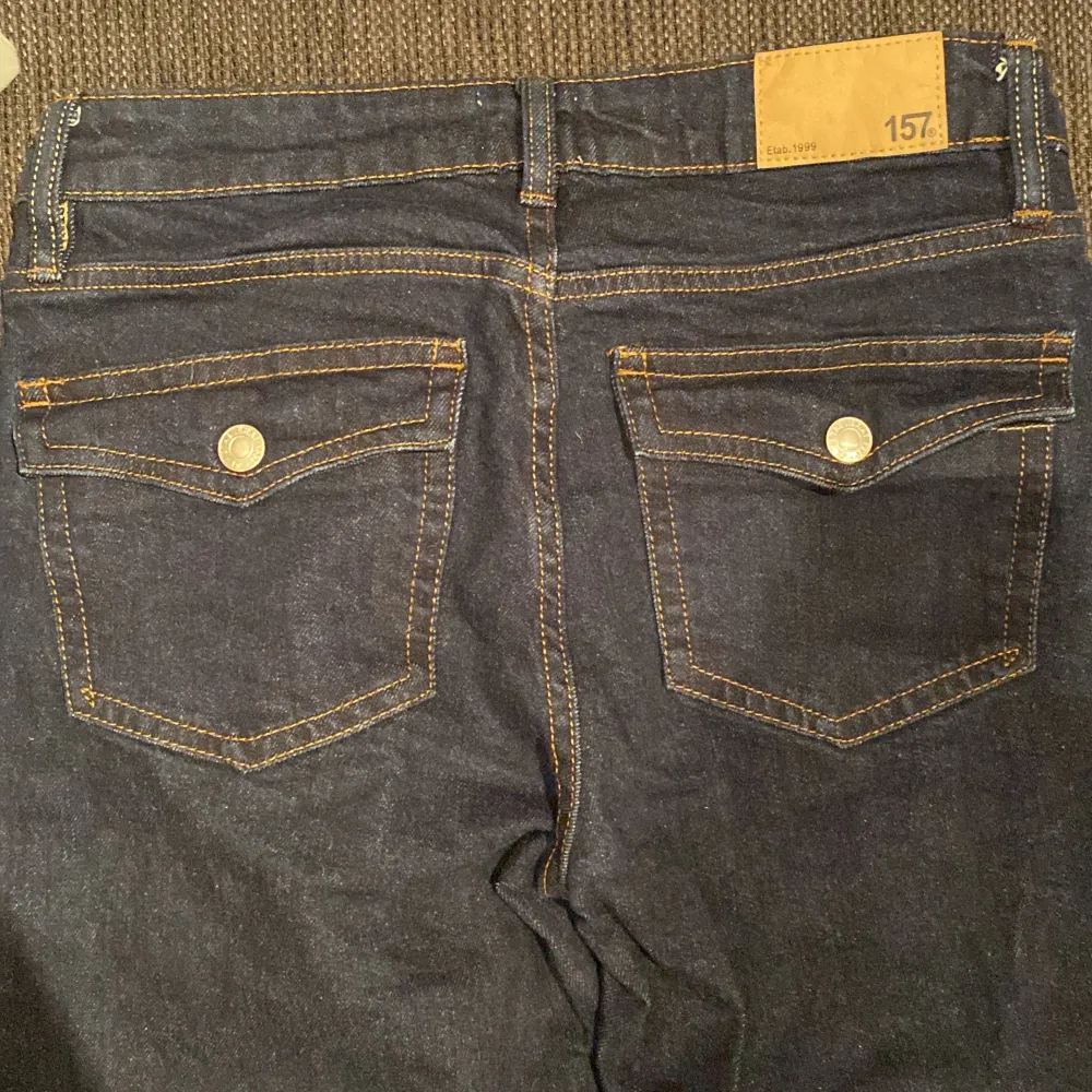 Lågmidjade jeans från lager 157. Jeans & Byxor.