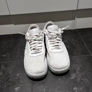 Nike skor air force 1 crater  - Säljer min skor för att dem är stora för mig. Har bara använt dem en gång 