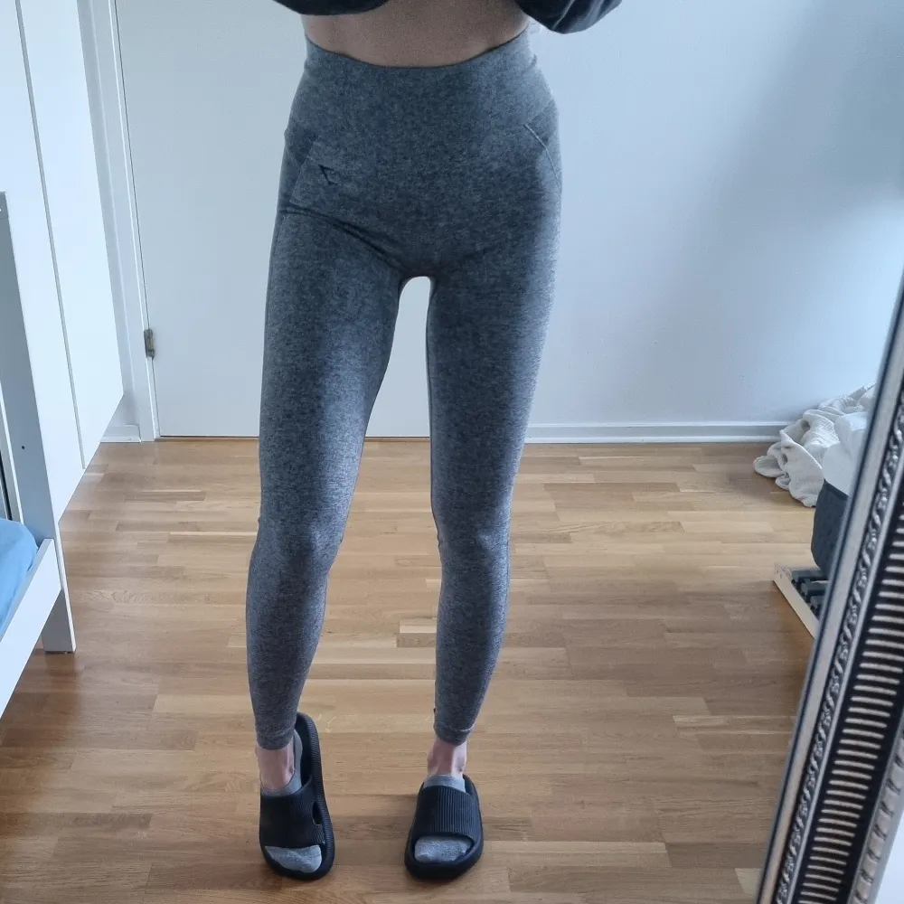 Gymshark flex thigts. Oanvända, storlek S. 250 kr + frakt 😊. Jeans & Byxor.