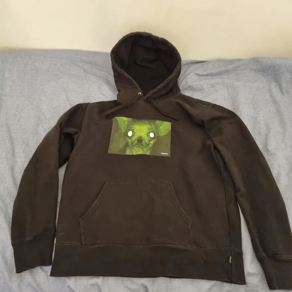Condition: 9/10 barely worn FW18. Hoodies.