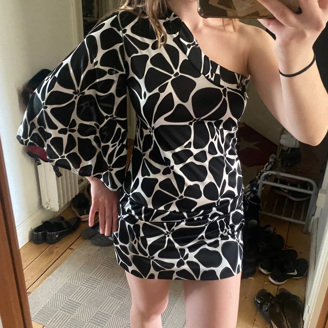 asymmetrisk klänning