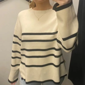 Tröja Vermoda - Använd fåtal gånger🤎