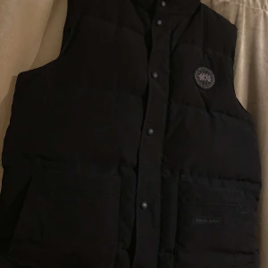 Canada goose black Label - Bra skick. Piset kan sänkas