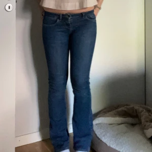 Ltb jeans - Knappt använda, inga defekter. Köpta för någon månad sen. Nypris ca 700kr säljer för 400💗 Storlek: 24/32
