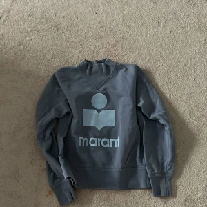 isabel marant tröja med liten krage  - jätte bra skick har används ca 2 gånger