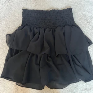 Volang kjol  - Volang kjol strl S 