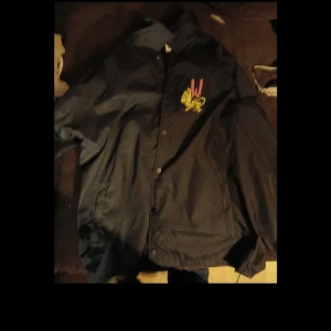 Stylefile / DRX The Wierd. Graffiti. Jacka. L - Collab mellan Graffiti tidningen Stylefile och DRX The Wierd 