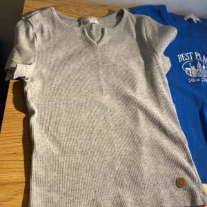 3 tröjor - De tre fina tröjor från zara och pull&bear stl mellan s-xs-m💕