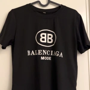 Storlek S - Storlek S  Strechig