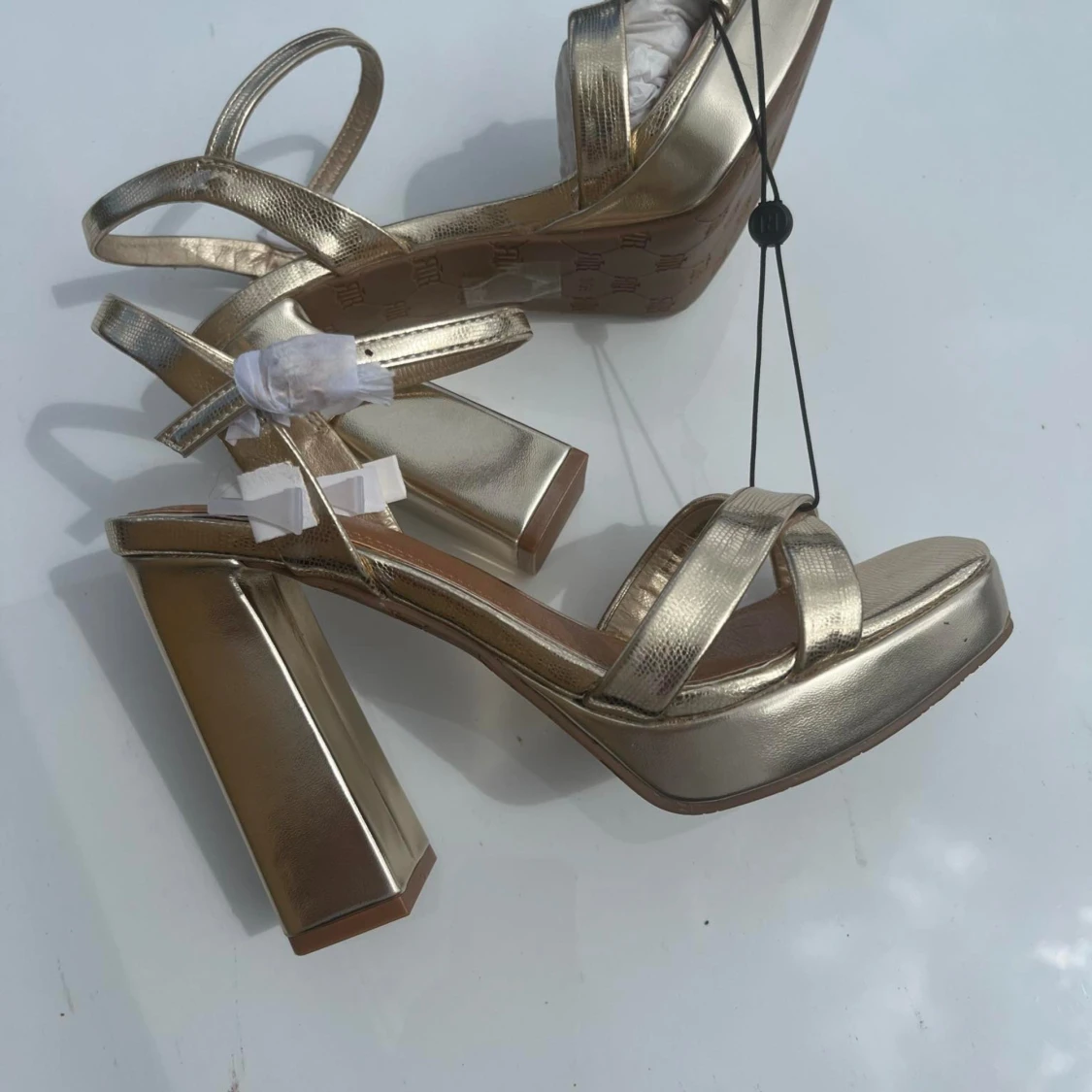 Guldsandaletter - 90