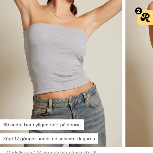 Grå tubtopp - Grå tubtopp använd ett fåtalgånger, skriv ifall ni har frågor!💕 Nypris 179kr