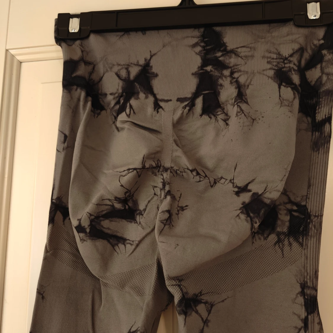 Träningstights med schrunch - 91