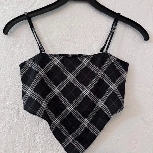 Top - worn a few times only, size xxs