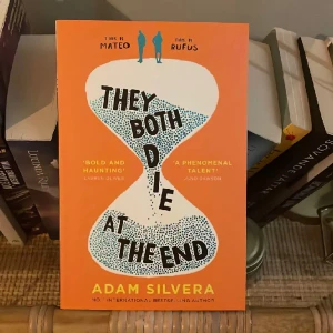 Bok: they both die at the end - En bästsäljare som jag verkligen kan rekomendera, säljer den pga av felköp och har nu två, därav inprincip orörd. 