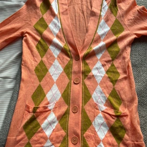 Y2k orange rutig kofta  - Vintage rutig y2k kofta i superfint skick!!🧡 Strl S