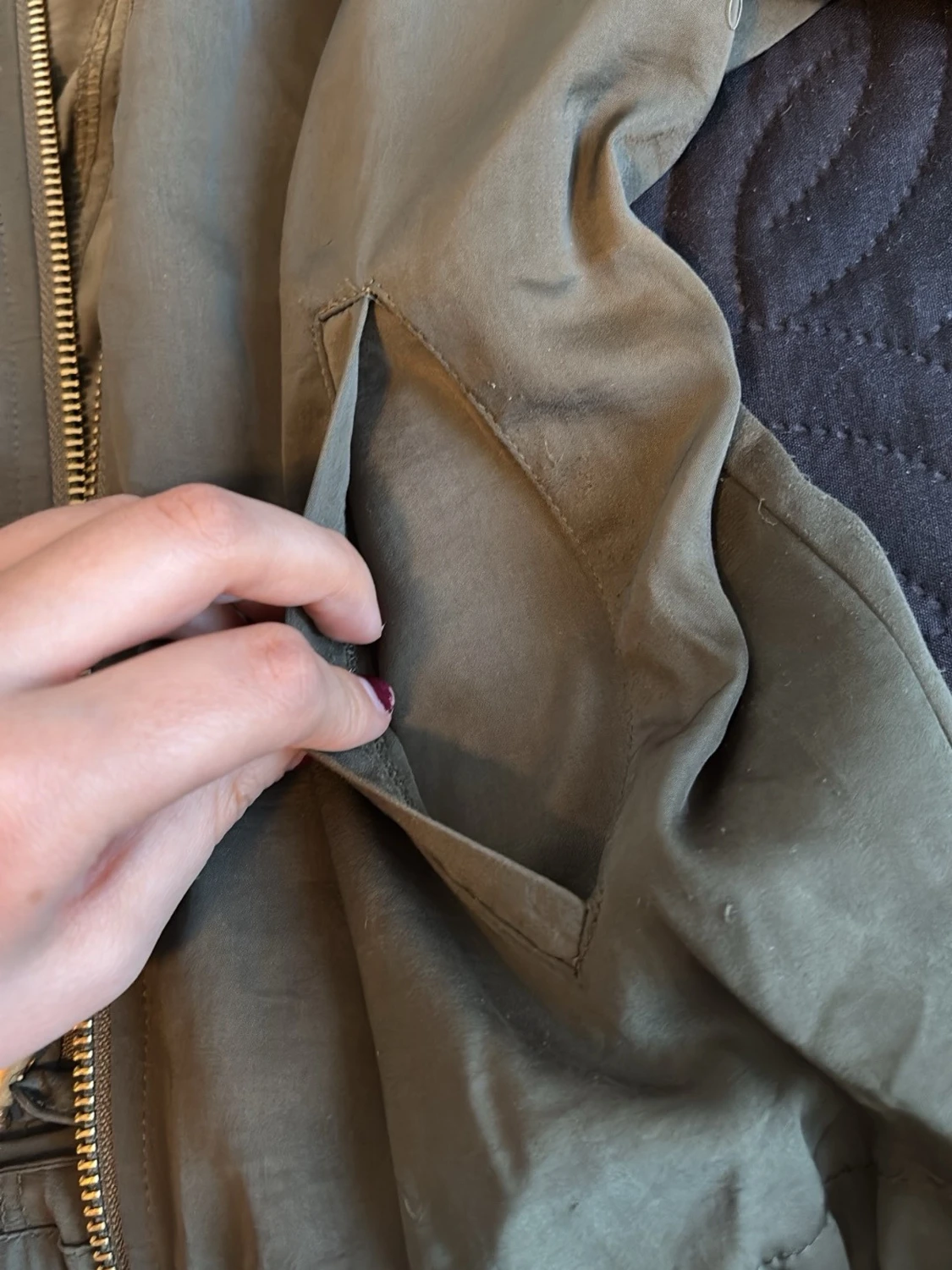 Olivgrön bomberjacka från H&M - 2