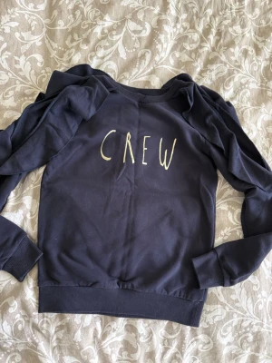 sweatshirt with cut out shoulders - Like new with cut out shoulders from Tally Weijl size xxs