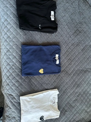 T-shirt set Comme des Garçons Play - Om du vill köpa alla mina Comme des Garçons Play T-shirts!!!!