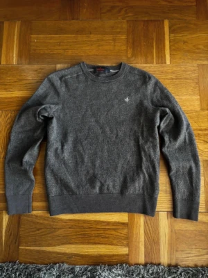 Morris ⚜️  - Den har krympt lite i tvätten, passar S! ⚜️