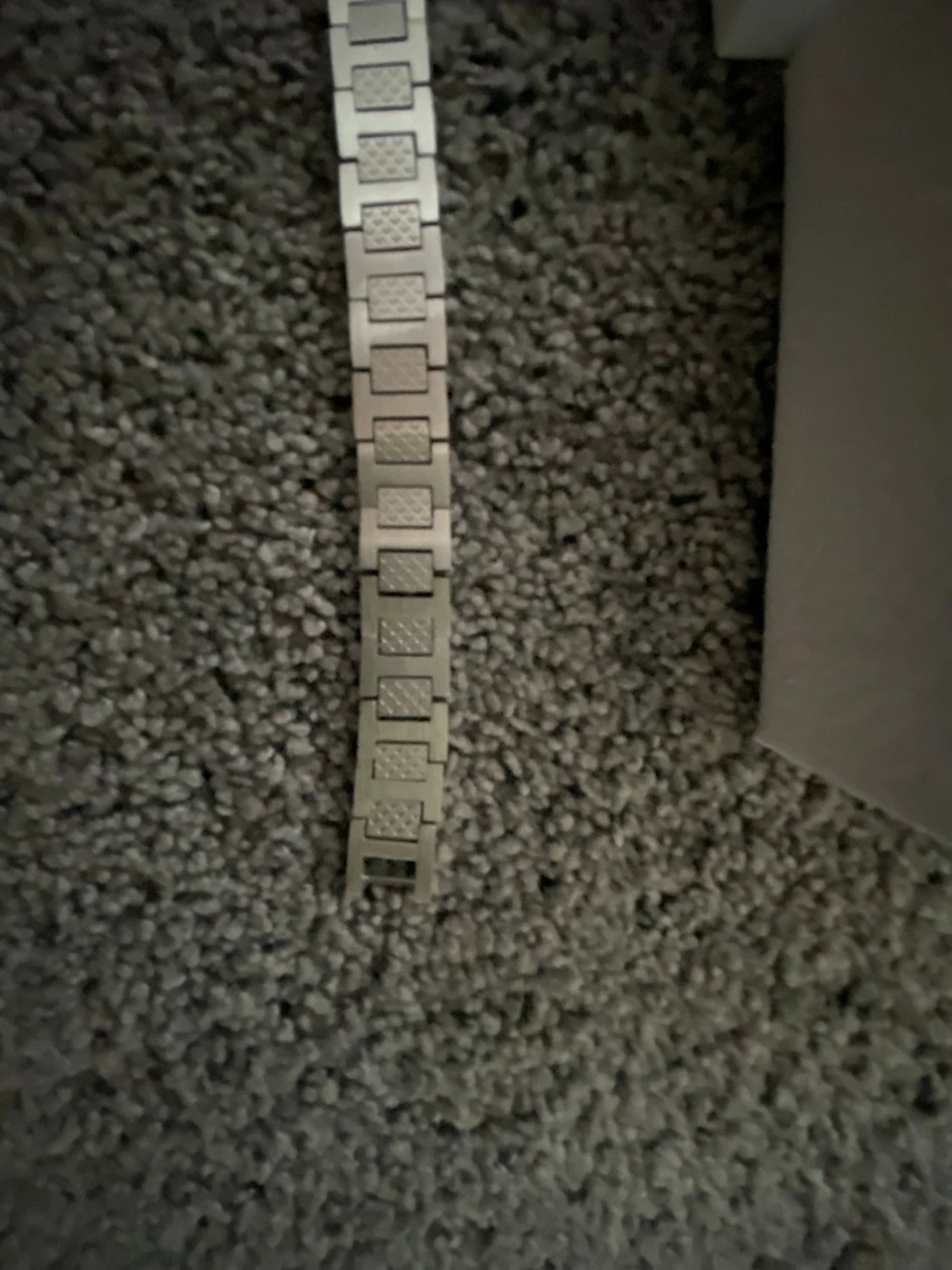 Silverfärgad klocklänk från Lacoste - 3