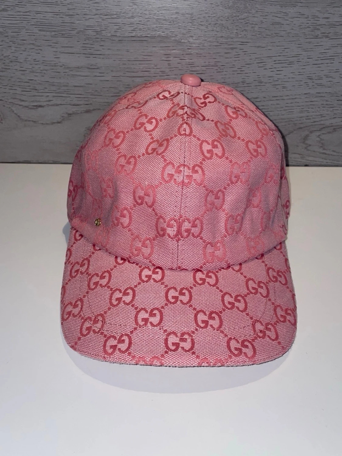 Rosa keps från Gucci med GG-mönster - 1